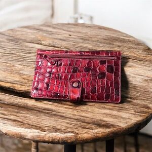 Elegant Red Crocodile-Embossed Wallet